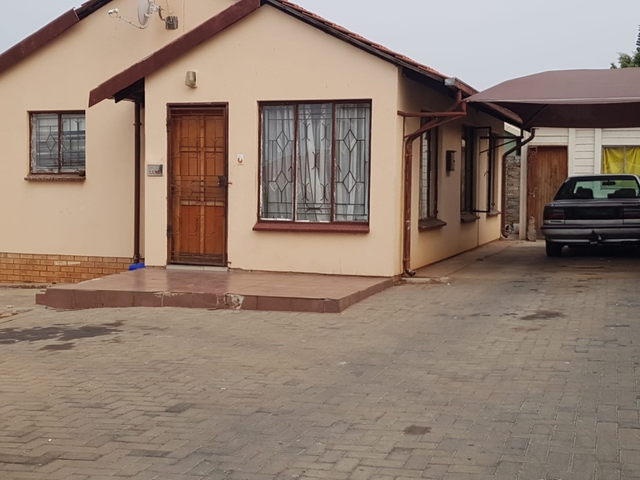 3 Bedroom Property for Sale in Tlhabane West North West